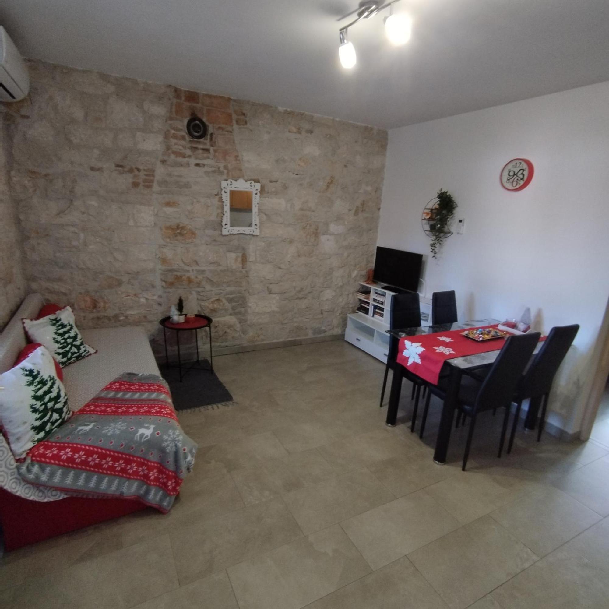 Apartmani Memic 100 M Do Plaze, Apartments Memic Only 100M From Beach Poreč Exterior foto