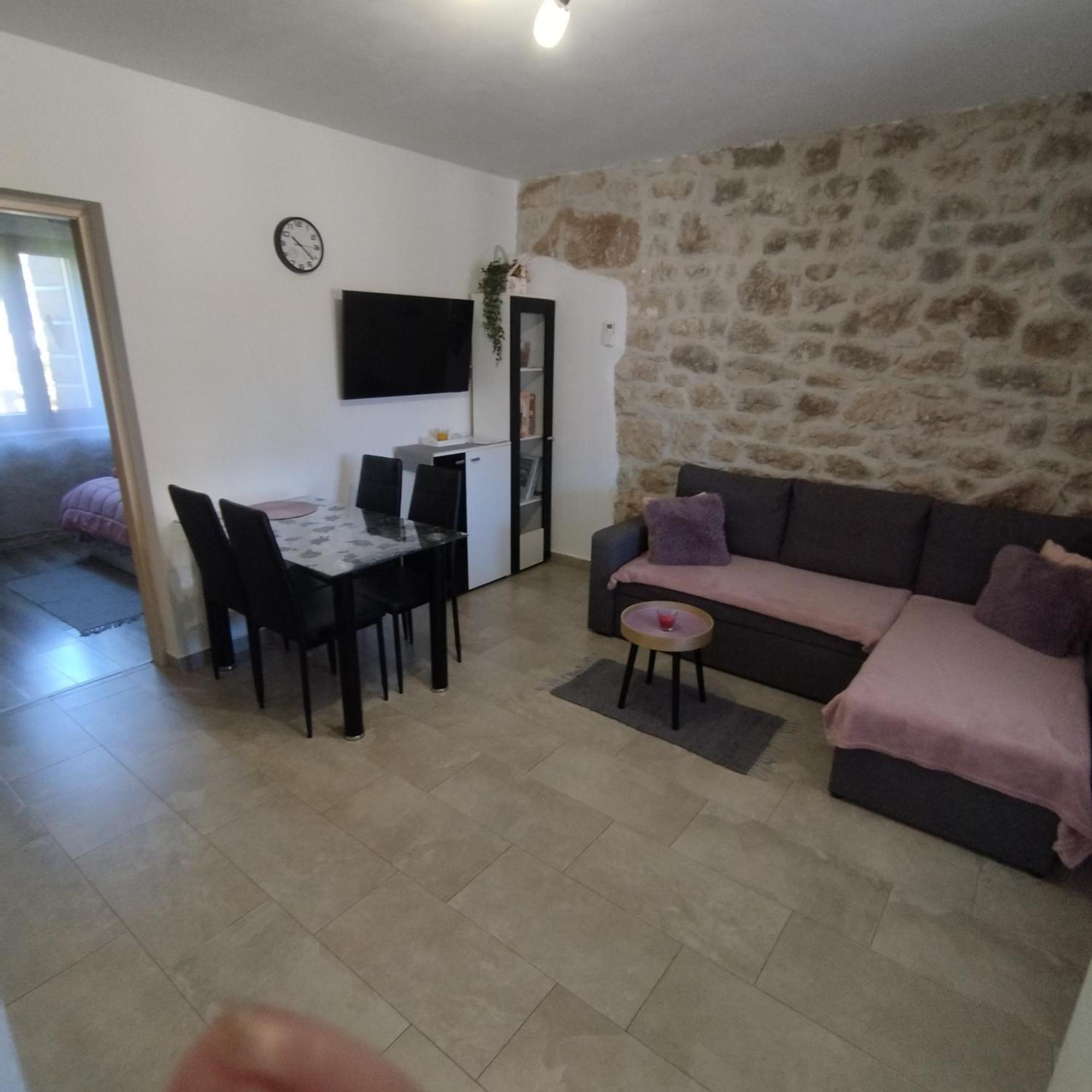Apartmani Memic 100 M Do Plaze, Apartments Memic Only 100M From Beach Poreč Exterior foto